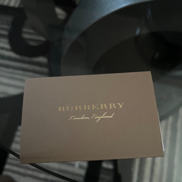 Burberry Bucket Bag - Picture 4 of 4